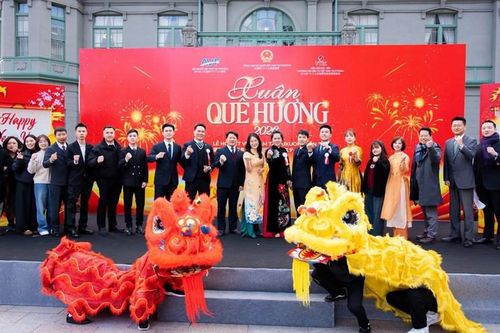Người dân Nhật Bản hào hứng trải nghiệm Tết Việt Nam
