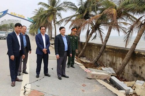 Kè biển Hải Tiến sạt lở nghiêm trọng, tỉnh Thanh Hóa yêu cầu xử lý khẩn cấp