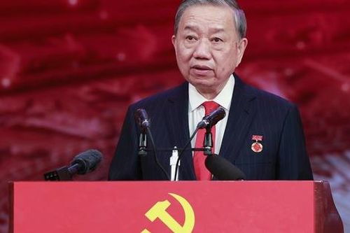 Phát biểu của Tổng Bí thư Tô Lâm tại lễ tuyên dương Bí thư chi bộ xuất sắc và trao giải Búa liềm Vàng