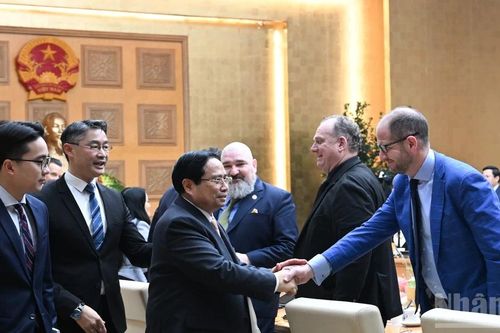 Thủ tướng Phạm Minh Chính tiếp Chủ tịch Diễn đàn Kinh tế Thụy Sĩ-Việt Nam Philipp Rösler