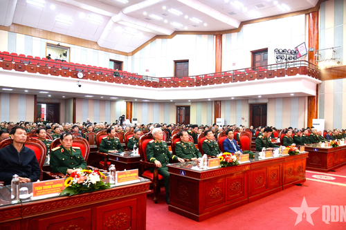 Bộ tư lệnh Thủ đô Hà Nội gặp mặt cán bộ nhân dịp Tết Nguyên đán