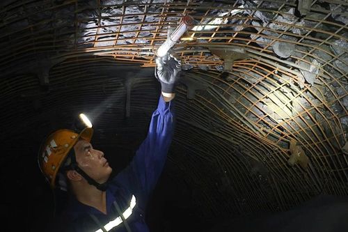 Bí thư chi bộ say mê nghiên cứu, làm lợi hàng tỷ đồng cho ngành than