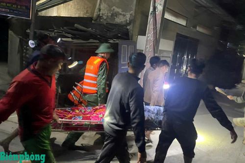 Đồn Biên phòng Đa Lộc phối hợp tìm kiếm nạn nhân đuối nước tại cửa sông Lạch Sung