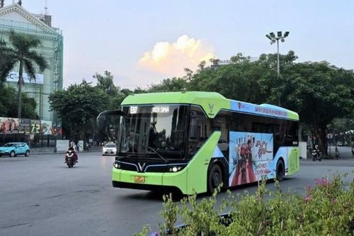 Hà Nội tăng cường 6 tuyến xe buýt phục vụ Hội chợ Quốc gia mùa Xuân 2026