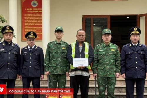 Bắt giữ đối tượng vận chuyển pháo trái phép