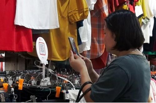 Giá trị giao dịch không dùng tiền mặt gấp 28 lần GDP