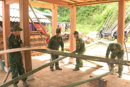 Bản sáng của niềm tin vào người lính quân hàm xanh