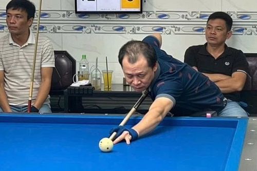Cơ thủ Lê Công Danh vô địch Giải billiards carom 3 băng Câu lạc bộ Quy Nhơn Billiards