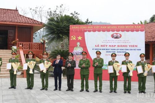 Đảng ủy Công an tỉnh tổ chức nhiều hoạt động nhân kỷ niệm 96 năm Ngày thành lập Đảng Cộng sản Việt Nam