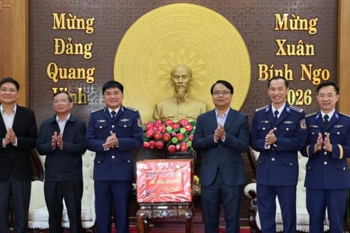 Bộ Tư lệnh Vùng Cảnh sát biển 3 thăm, chúc Tết Tỉnh ủy Lâm Đồng