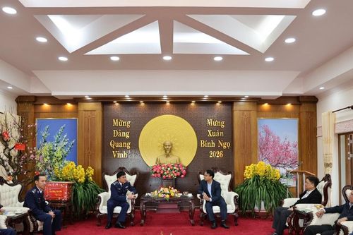 Bộ Tư lệnh Vùng Cảnh sát biển 3 thăm, chúc Tết Tỉnh ủy Lâm Đồng