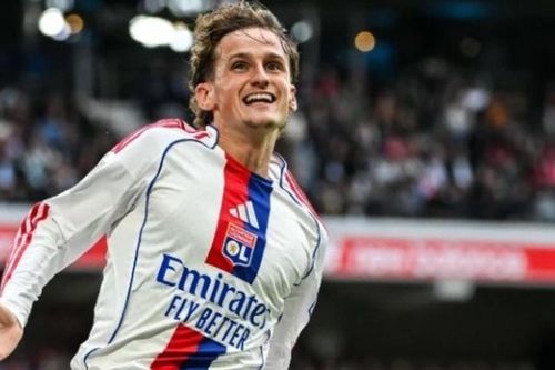 Sai lầm chuyển nhượng của Liverpool: Tyler Morton tỏa sáng tại Lyon còn Stefan Bajcetic bế tắc