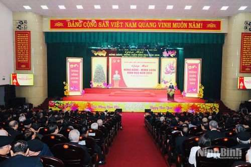 Tỉnh ủy, HĐND, UBND, Ủy ban MTTQ Việt Nam tỉnh tổ chức gặp mặt mừng Đảng, mừng Xuân Bính Ngọ 2026