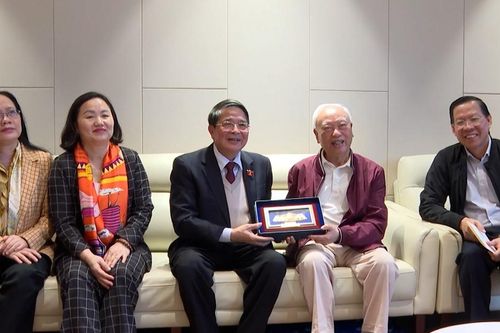 Phó Chủ tịch Quốc hội Nguyễn Đức Hải thăm, chúc Tết nguyên lãnh đạo Đảng, Nhà nước