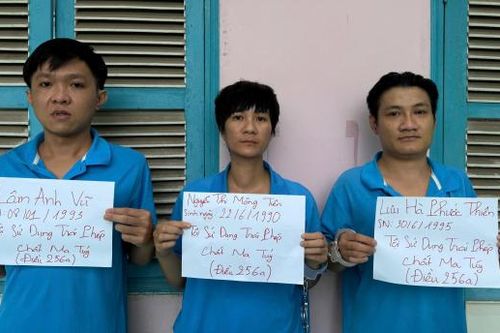 Khởi tố 3 bị can sau cai nghiện vẫn tiếp tục 'đập đá'