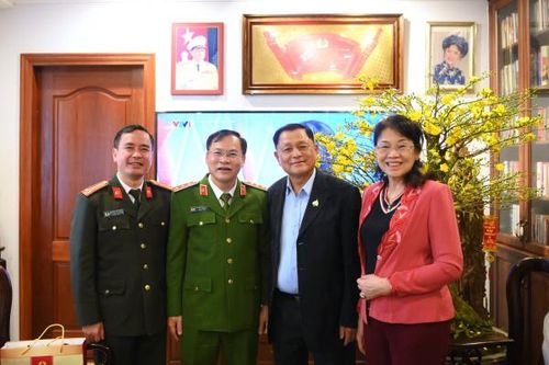 Thứ trưởng Nguyễn Văn Long thăm hỏi, chúc Tết các đồng chí nguyên lãnh đạo Bộ Công an và thân nhân gia đình cố lãnh đạo Bộ