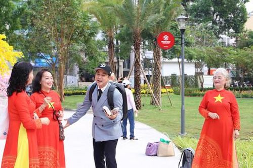 Kiến tạo đô thị văn minh, nghĩa tình - hiện thực hóa Nghị quyết Đại hội XIV của Đảng: Rực rỡ sắc Xuân Thành phố mang tên Bác: Bài 2: Gieo mầm xanh giữa lòng phố thị