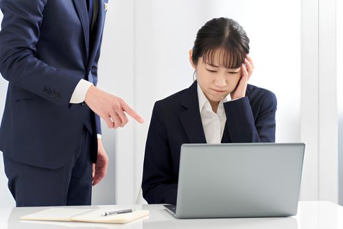 Không tham gia văn nghệ cuối năm vì deadline, tôi bị sếp nói phá hoại đoàn kết