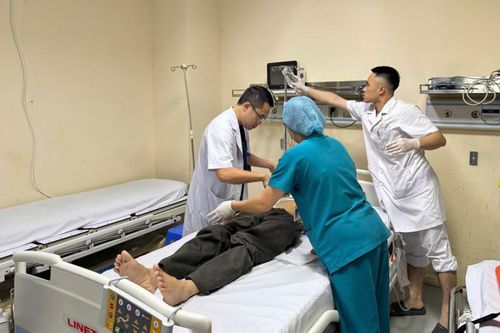 Vỡ bể thận vẫn xin dùng thuốc cầm cự, bác sĩ cảnh báo tâm lý 'để qua Tết'