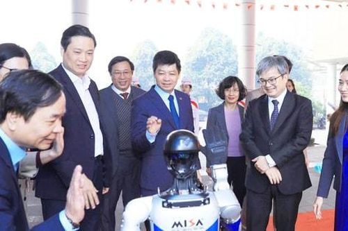 Khoa học, công nghệ và đổi mới sáng tạo cùng chuyển đổi số:Nền tảng, động lực trung tâm cho tăng trưởng nhanh và bền vững