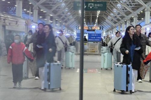 Làn sóng đi lại dịp Tết Nguyên đán ở Trung Quốc lập kỷ lục mới