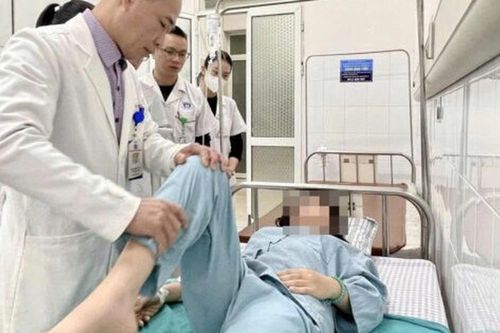 Thiếu niên 15 tuổi ở Phú Thọ bị thoát vị đĩa đệm hiếm gặp từ dấu hiệu người người Việt mắc phải