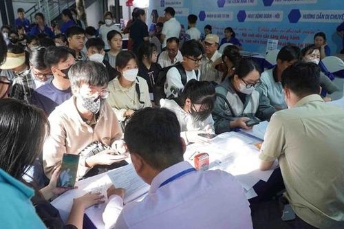 Quy định mới về xóa, miễn bồi hoàn học bổng và chi phí đào tạo