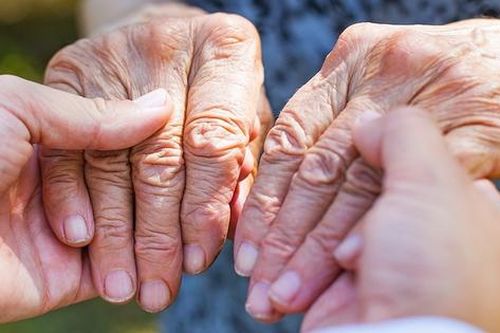 Thay đổi lối sống và chế độ dinh dưỡng giúp người bệnh Parkinson cải thiện chất lượng cuộc sống
