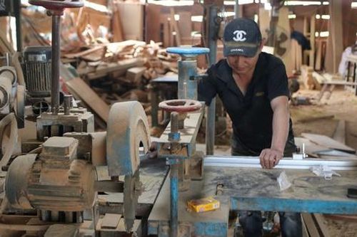 Làng nghề mộc 'chạy đua' những ngày cuối năm