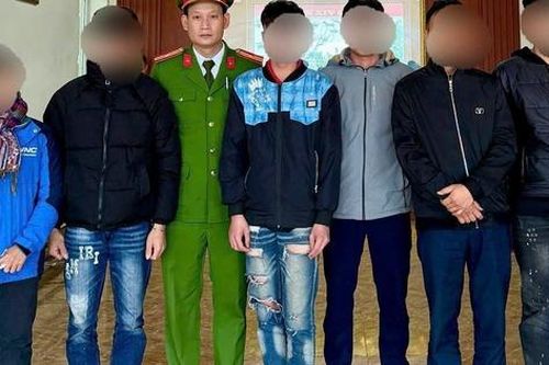 Hành trình giải cứu 3 học sinh bỏ nhà tìm 'việc nhẹ, lương cao' dịp cận Tết