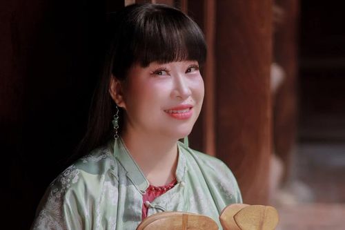 'Xẩm trong cõi đời' của Mai Tuyết Hoa: Xẩm cổ đối thoại xẩm mới