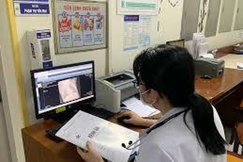 Chữa bệnh theo mạng xã hội: Coi chừng hệ lụy
