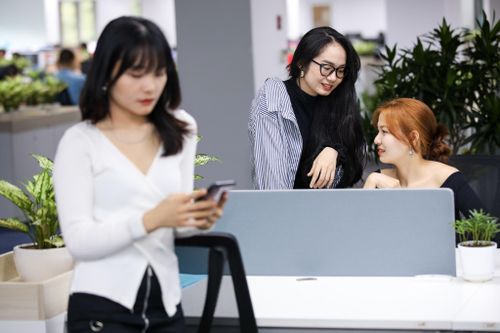 7 kiểu nói chuyện khiến người khác muốn né xa