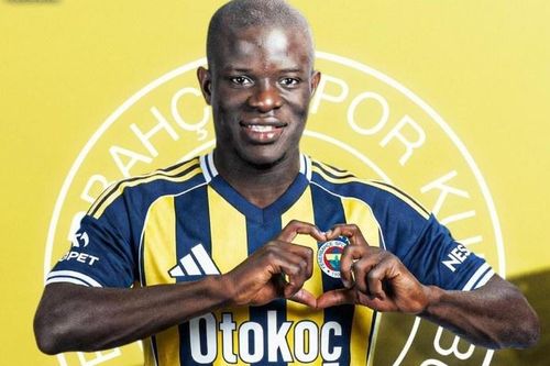 Chuyển nhượng 4/2: Kante trở lại châu Âu