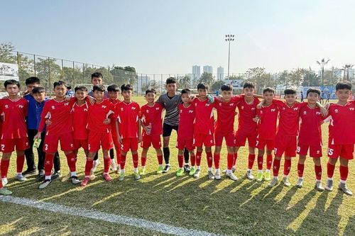 Đội bóng trẻ Việt Nam thắng CLB Trung Quốc 11-0