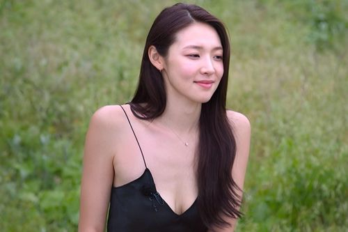Tình trạng đáng lo của hoa hậu cùng lúc tán tỉnh 4 người