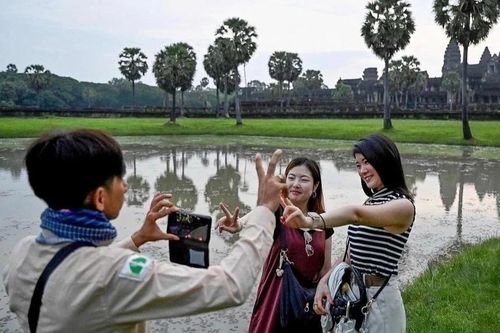 Campuchia gây bất an, Angkor Wat vẫn là tượng đài du lịch