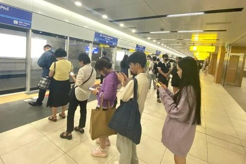 Miễn vé đi tàu Metro số 1 cho hành khách đón giao thừa dịp Tết Nguyên đán