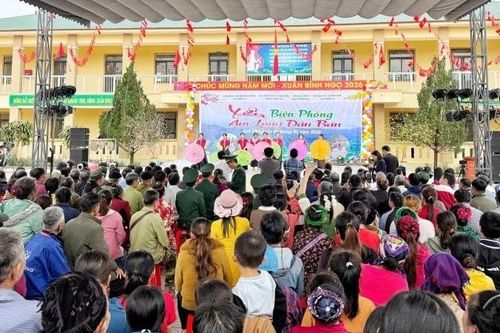 Ấm áp 'Xuân Biên phòng ấm lòng dân bản' tại Nghệ An