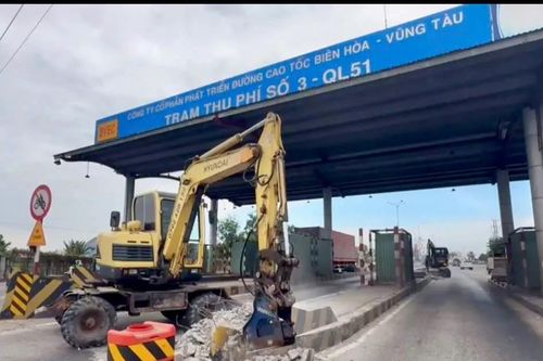 TPHCM: Tháo dỡ xong trạm thu phí T3 trên quốc lộ 51 trước ngày 12-2
