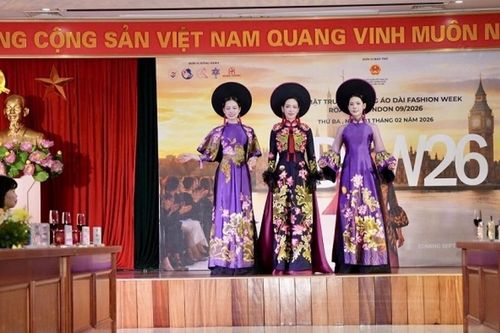 Áo dài Fashion Week London 2026: Đưa biểu tượng văn hóa Việt vào dòng chảy thời trang thế giới