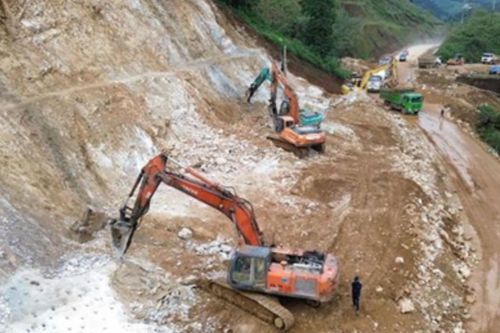 Gỡ 'điểm nghẽn' công trường, mở tương lai phát triển vùng núi phía Bắc