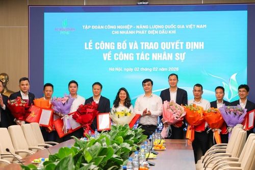 PVPGB công bố, trao quyết định bổ nhiệm cán bộ lãnh đạo các phòng