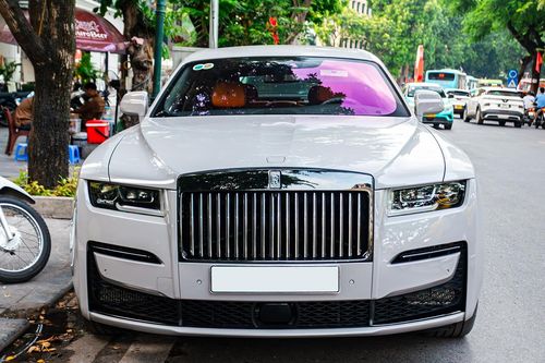 Ngắm Rolls-Royce Ghost Black Badge của đại gia Hà Nội, Việt Nam chỉ có 2 chiếc