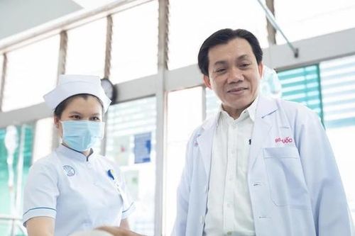 Một thói quen sau ăn khiến người đàn ông mất cả tháng tới các bệnh viện