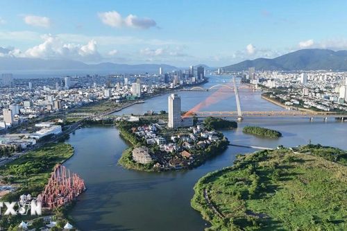 Đà Nẵng: Thưởng thức cầu Rồng phun nước, phun lửa và quay nhịp cầu Sông Hàn dịp Tết
