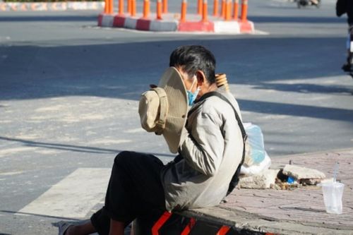 Hà Nội đưa người ăn xin, lang thang vào cơ sở trợ giúp xã hội