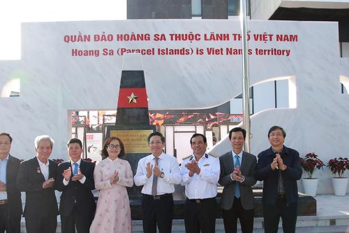 Đà Nẵng khánh thành công trình biển tên UBND Đặc khu Hoàng Sa