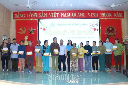 Hội Liên hiệp Phụ nữ tỉnh Khánh Hòa tổ chức chương trình 'Xuân đoàn kết - Tết yêu thương'