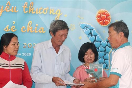 Tết sẻ chia, ấm áp ở xã Hàm Thuận